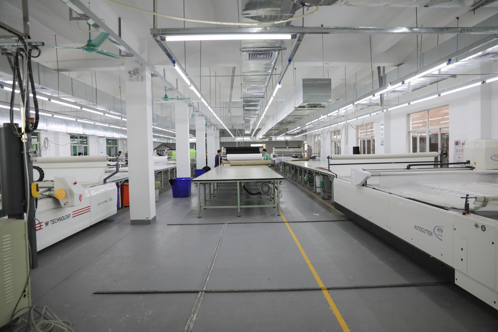 DeCheng Garment OEM ODM private label clothing manufacturing services comparison
